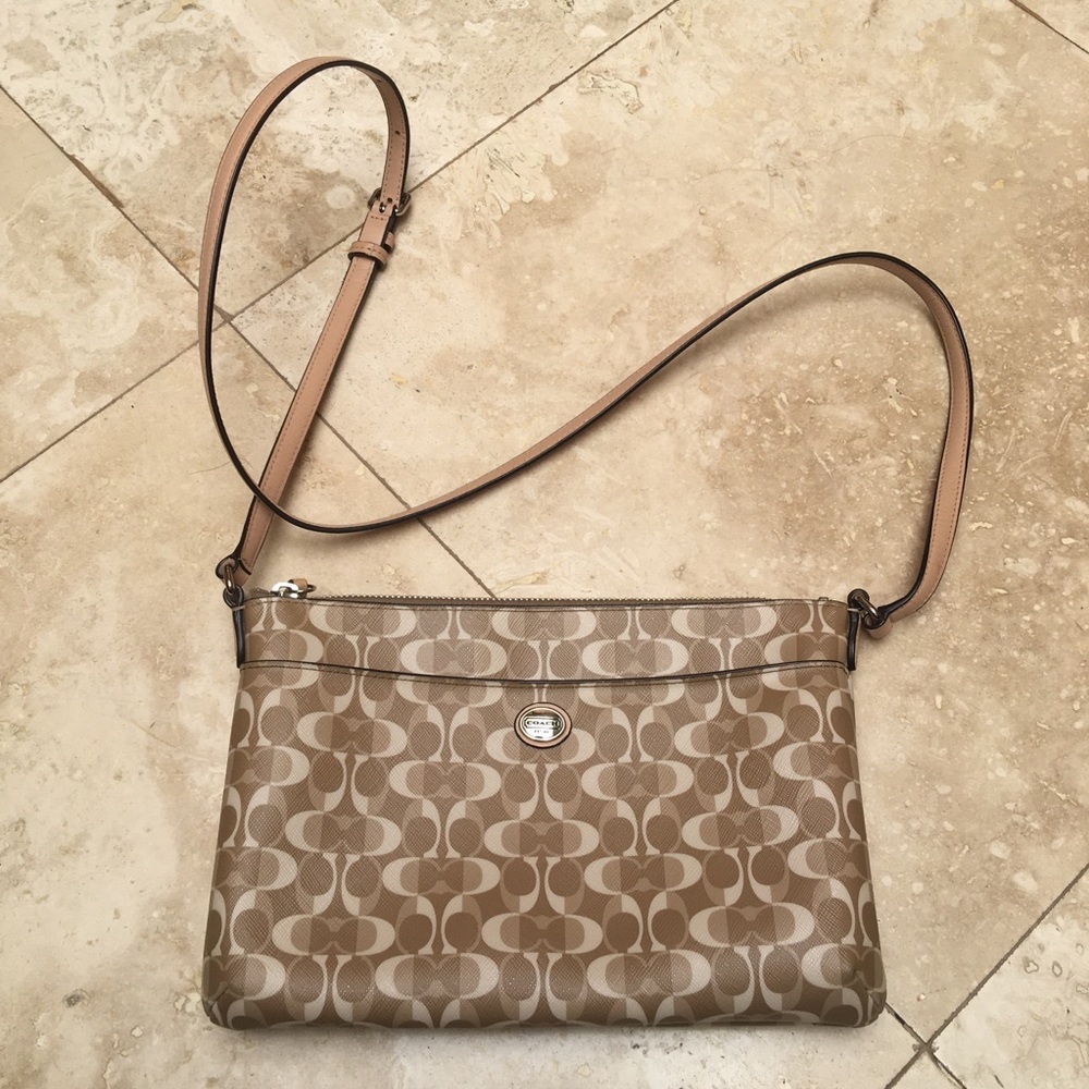 Coach tan vinyl crossbody purse bag